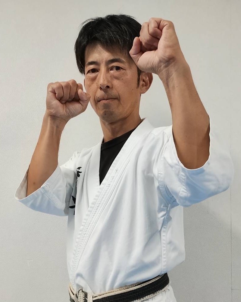 少年部空手の指導者 竹村公貴